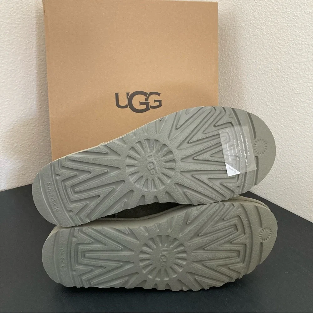 Ugg Boots Classic Mini Olive Green Size 9 - Picture 4 of 9